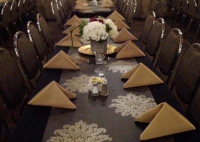 Large Group Dining Place Settings